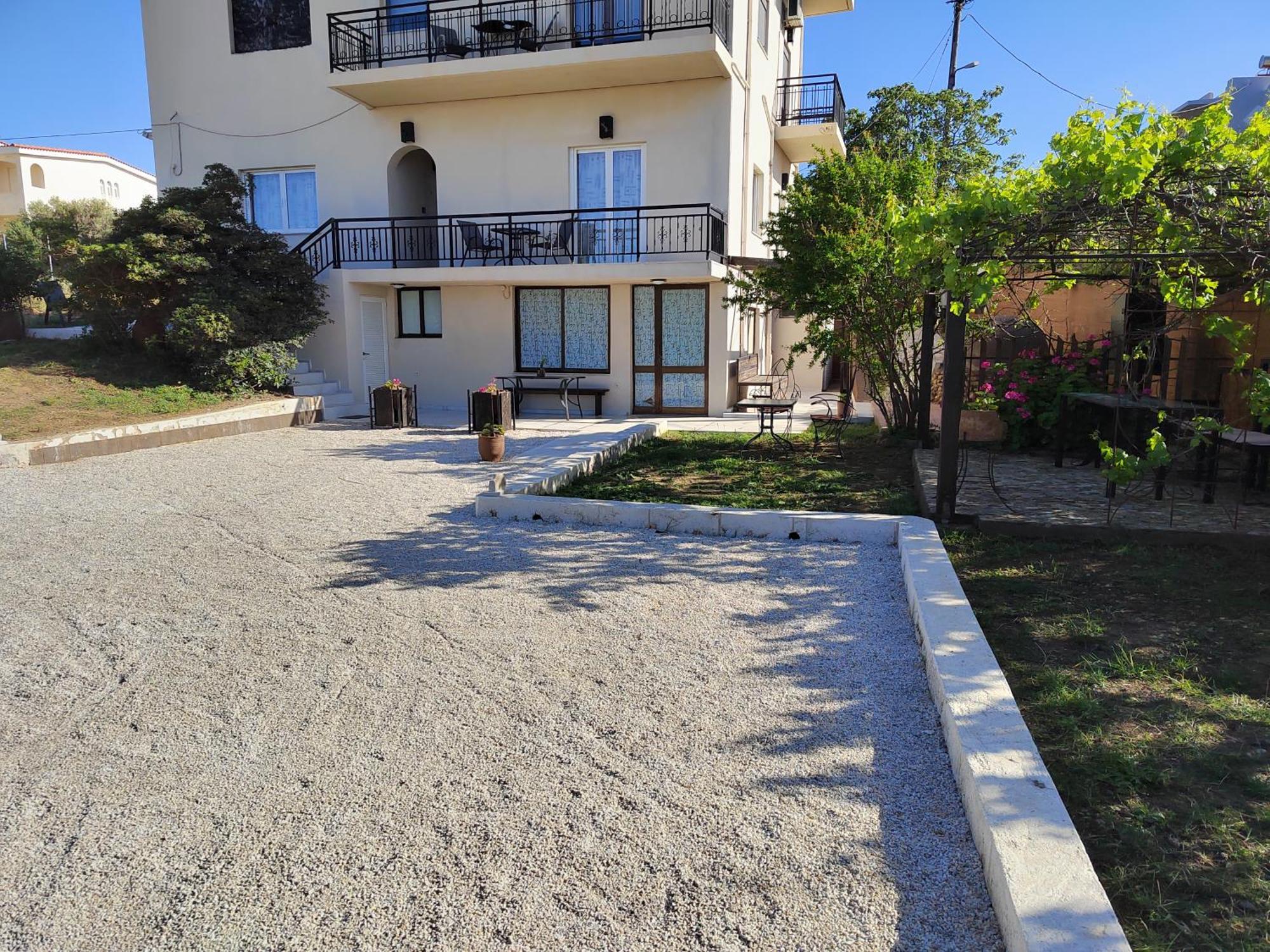 Manos Apartments Kolimvarion Bagian luar foto