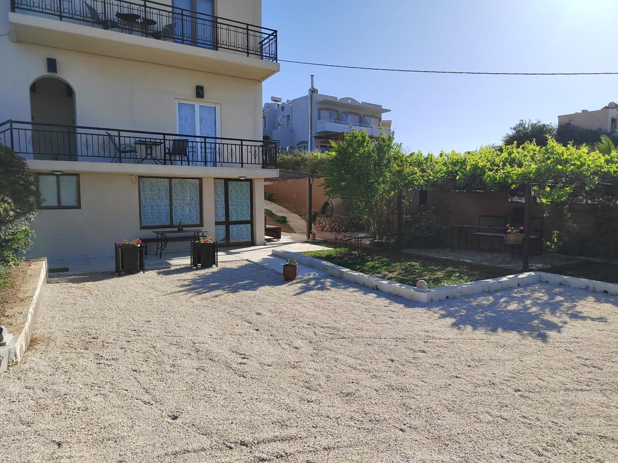 Manos Apartments Kolimvarion Bagian luar foto